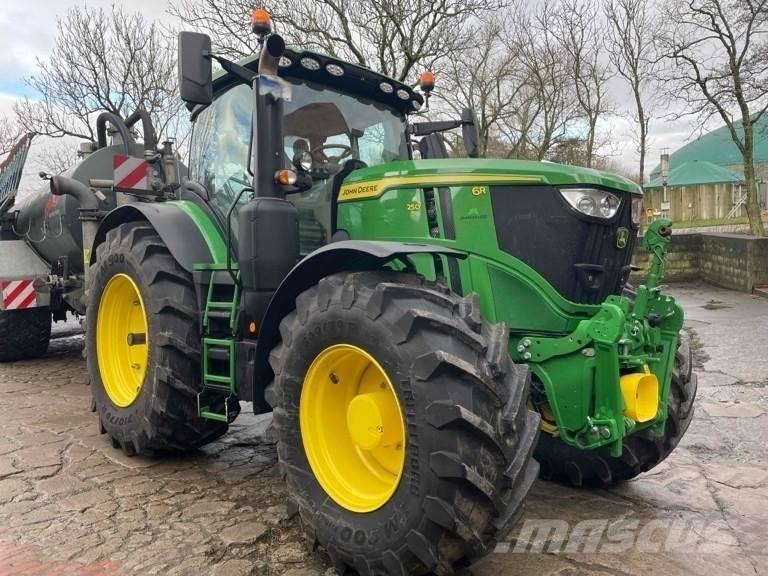 John Deere 6R 250 Tractoare