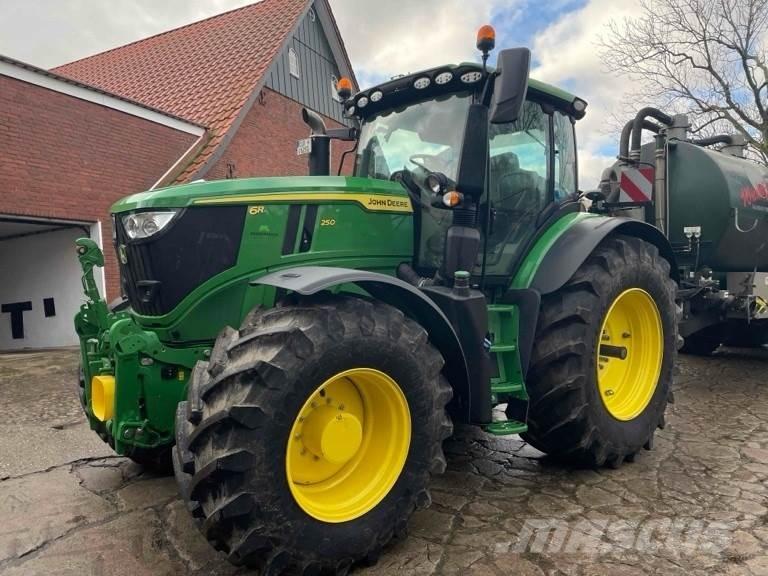 John Deere 6R 250 Tractoare