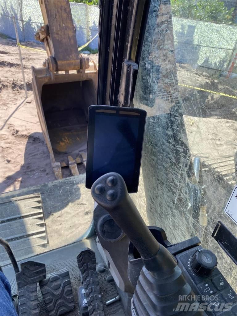CAT 330 GC Excavatoare pe șenile
