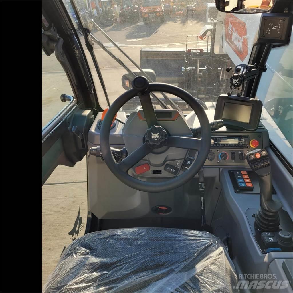 Bobcat T35-130 S Nacele cu brat telescopic