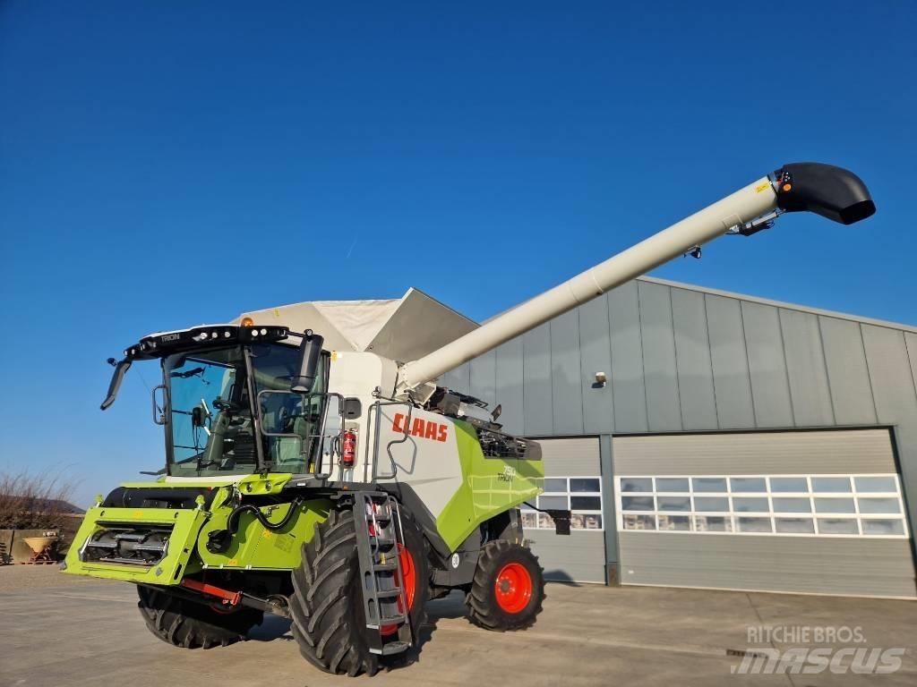 CLAAS Trion 750 Combine de secerat
