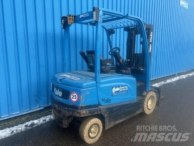 Yale ERP 35 Stivuitor electric