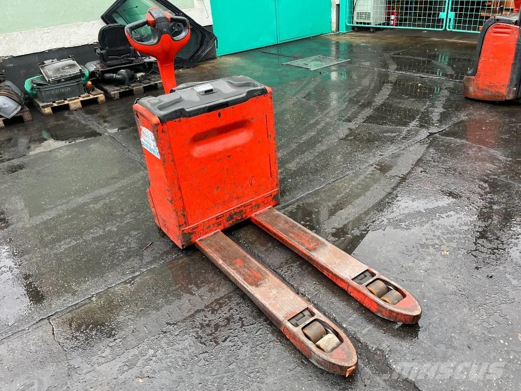 Linde T18 /152/    V-4230 Transpaleti autopropulsanti
