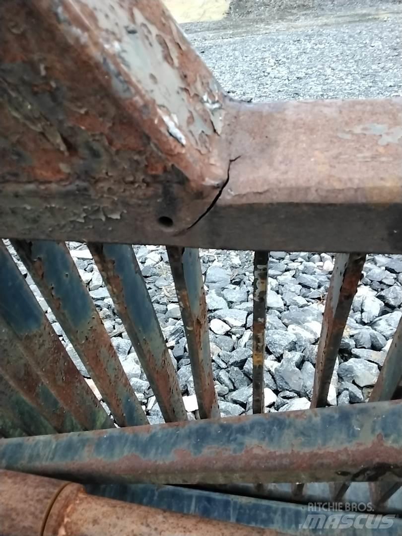Valmet 860 Alte componente