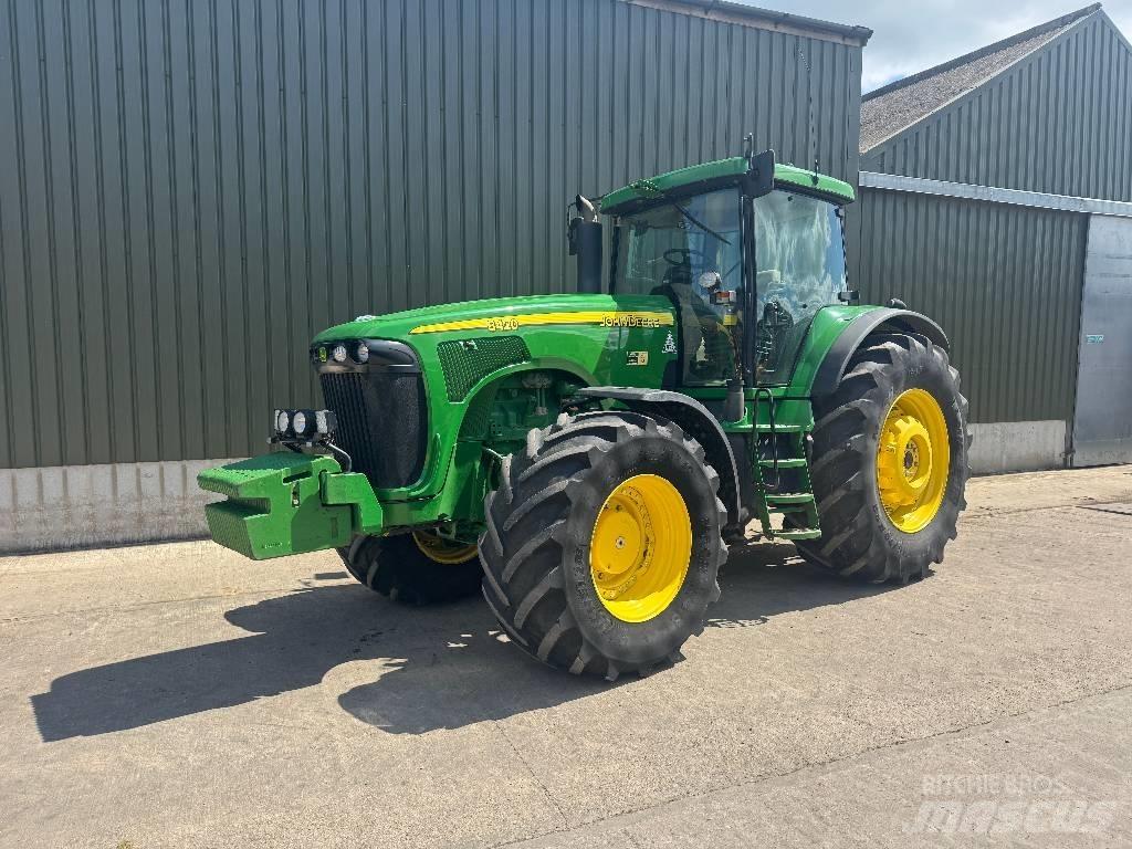 John Deere 8420 Tractoare