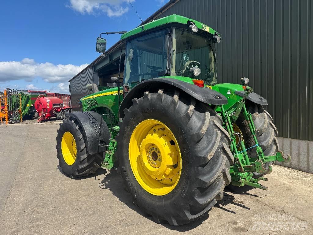 John Deere 8420 Tractoare