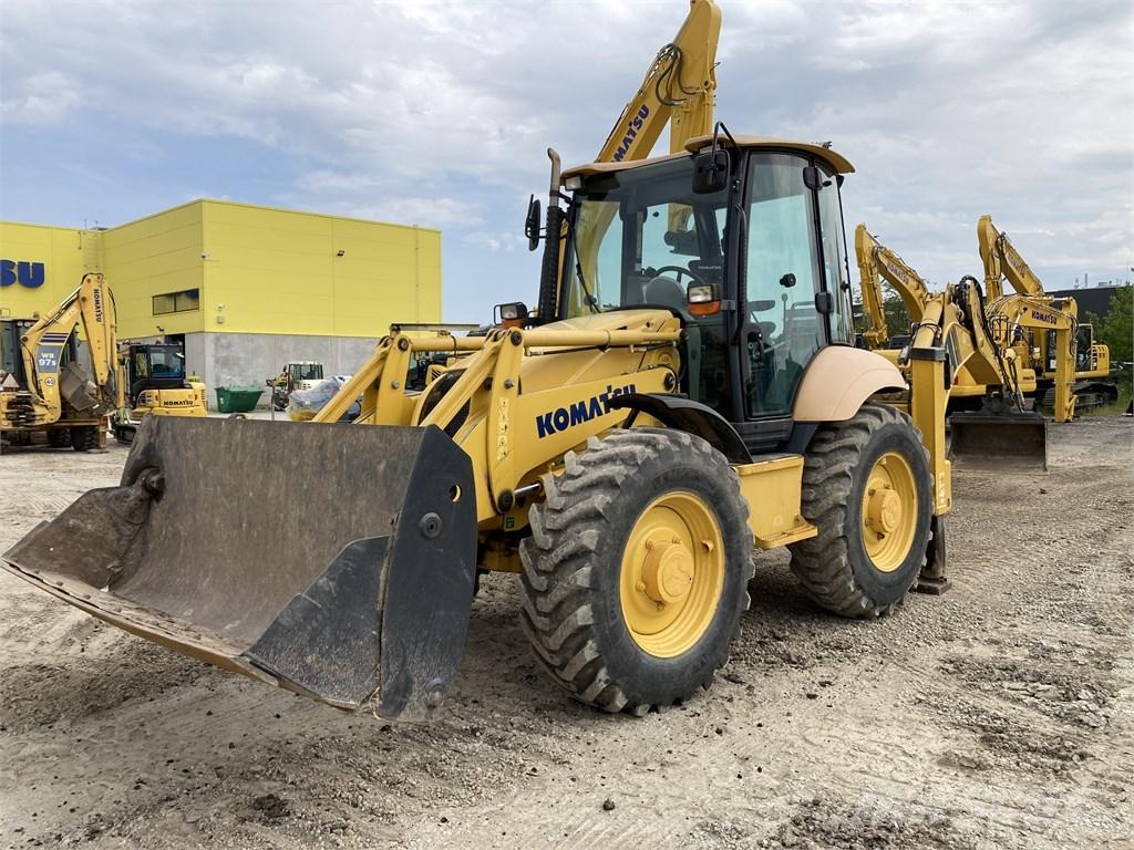 Komatsu WB93S-5E0 Buldoexcavatoare
