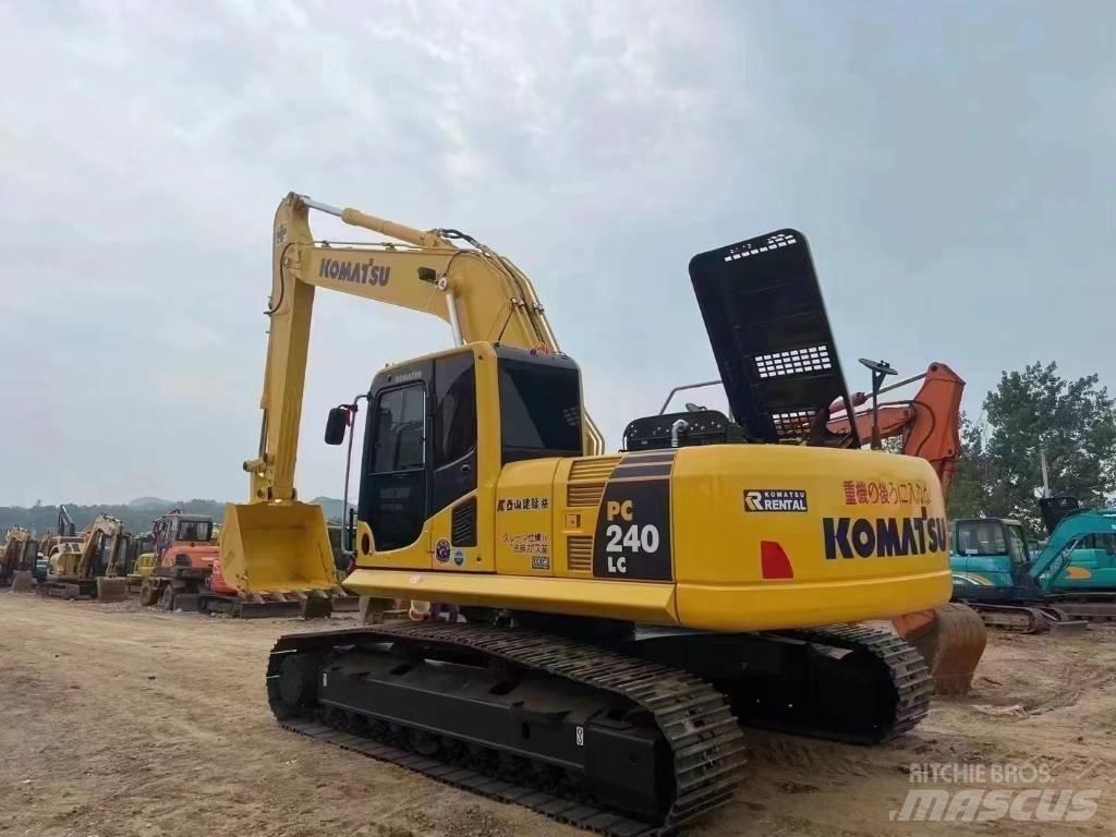 Komatsu PC 240 Excavatoare pe șenile
