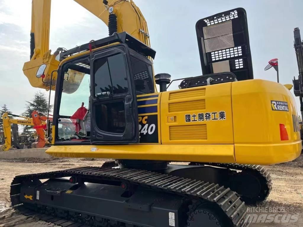 Komatsu PC 240 Excavatoare pe șenile
