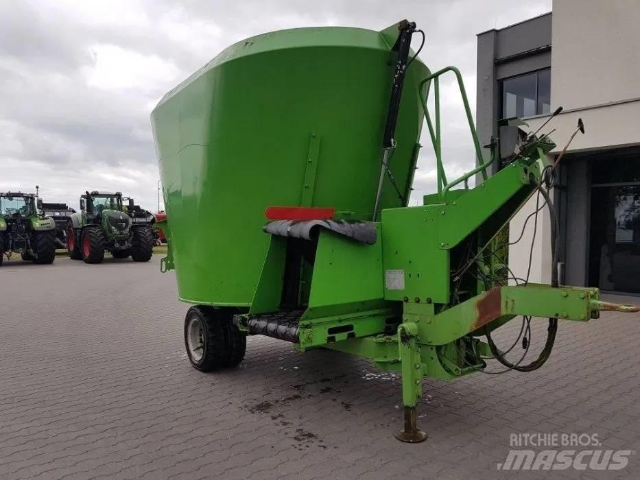  Farezin 13 m 3 Utilaje si accesorii folosite la cresterea animalelor