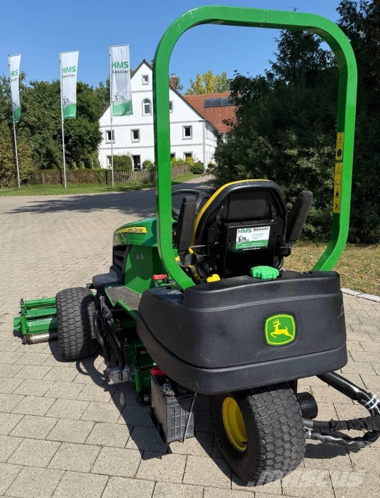 John Deere 2653 B Fairway mowers