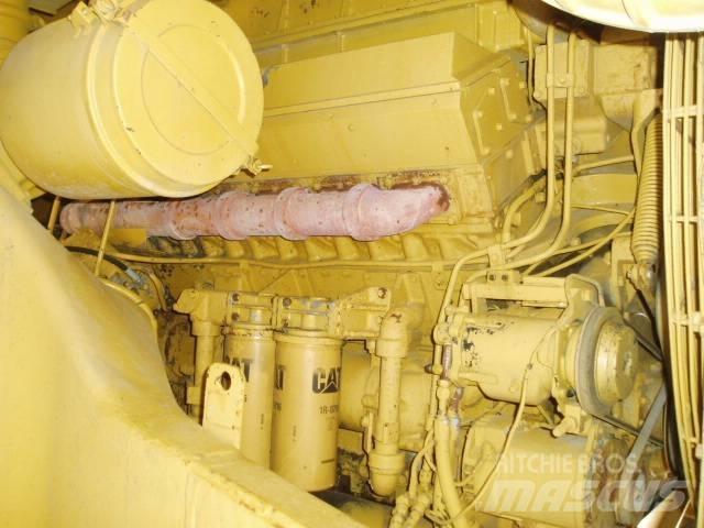 CAT 777 Camioane cu basculante rigide