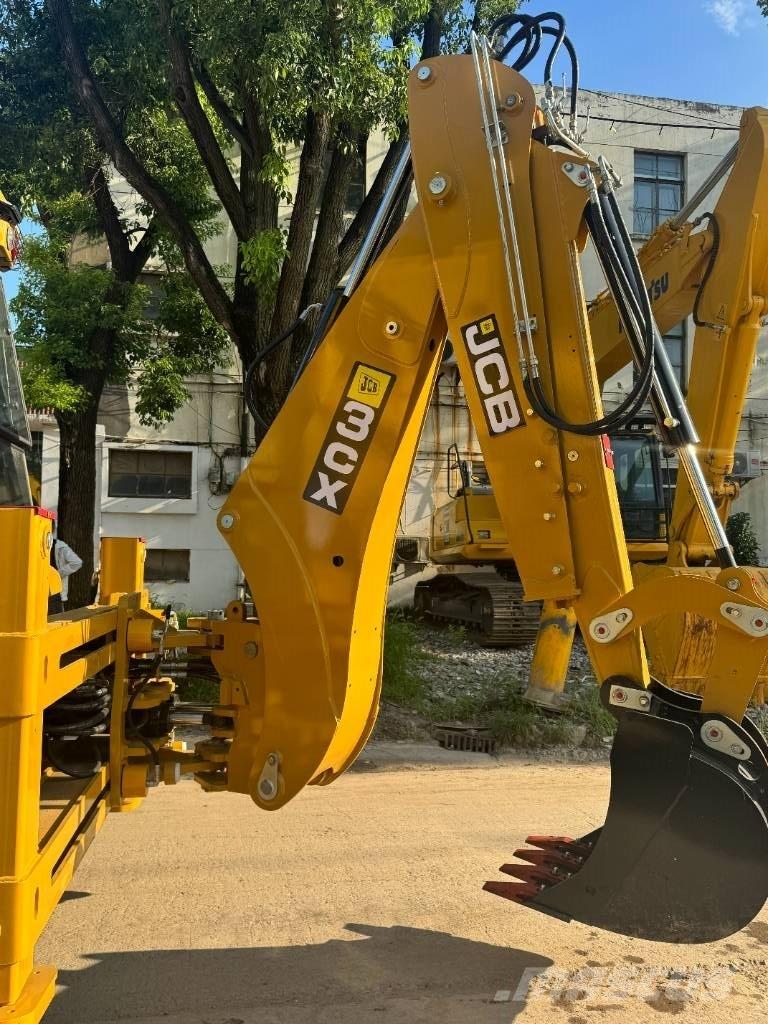 JCB 3 CX Buldoexcavatoare