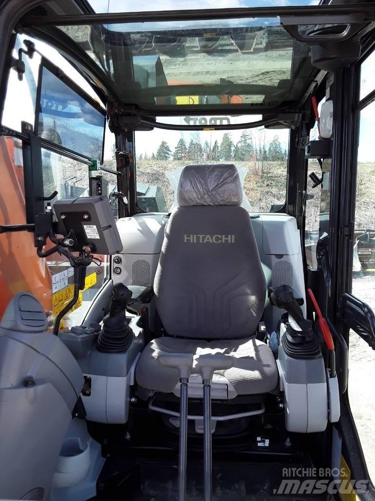 Hitachi ZX135US-6 Excavatoare pe șenile
