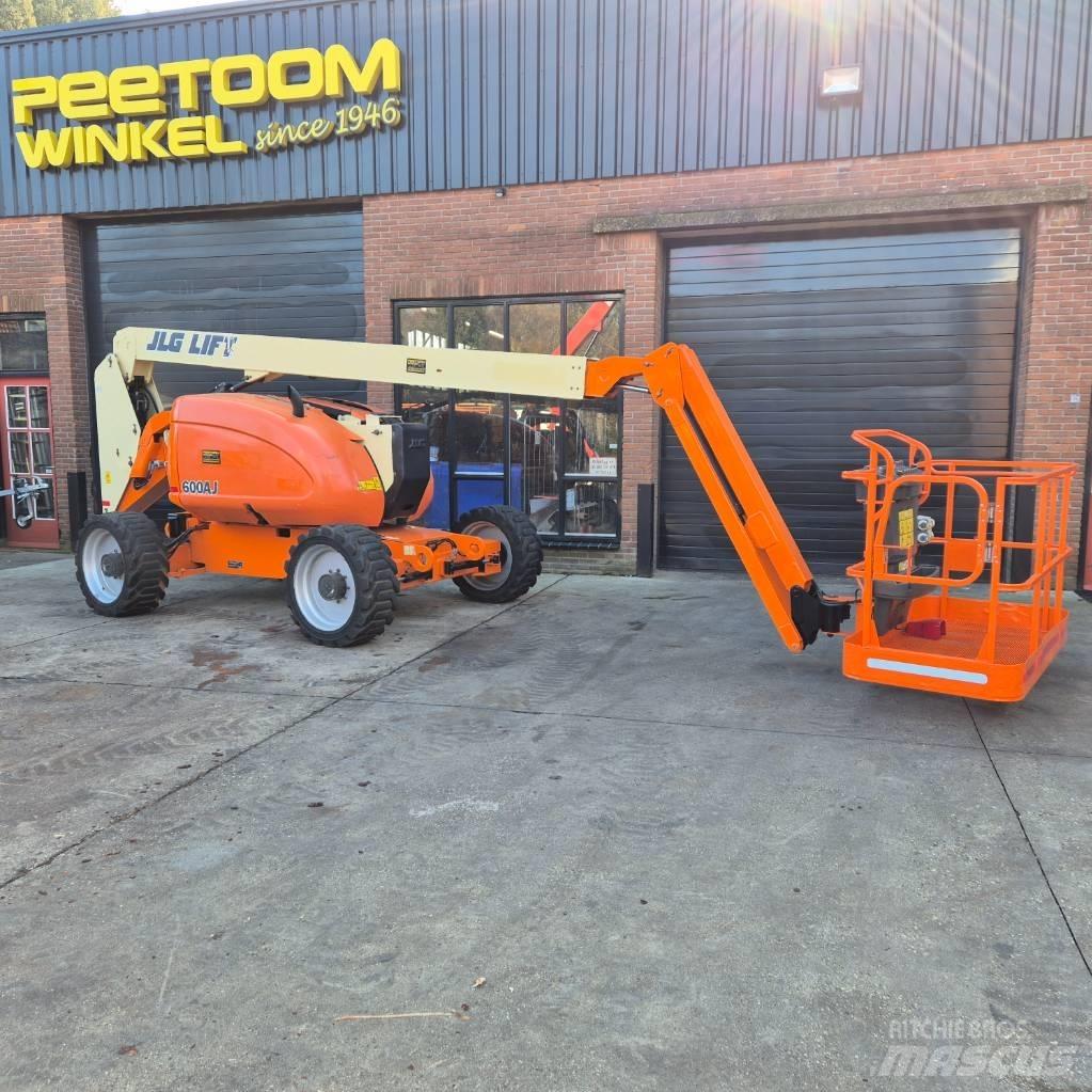 JLG 600 AJ Nacele cu brat articulat
