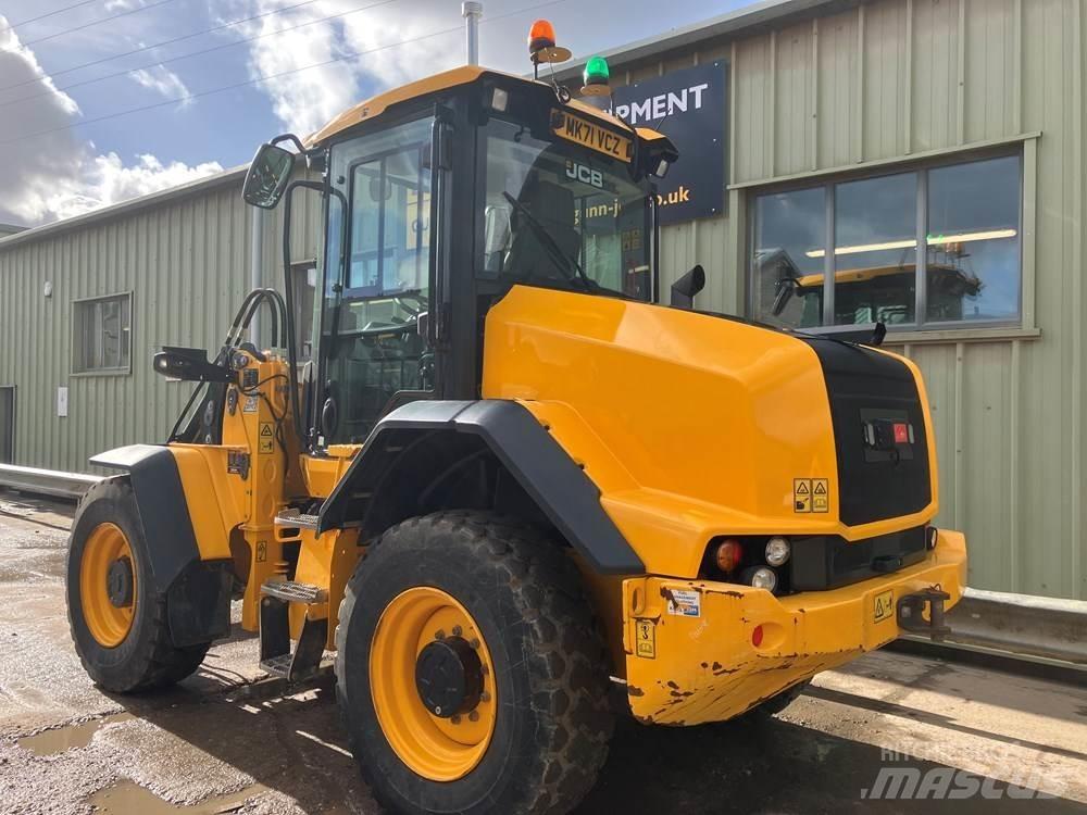 JCB 411 Incarcator pe pneuri
