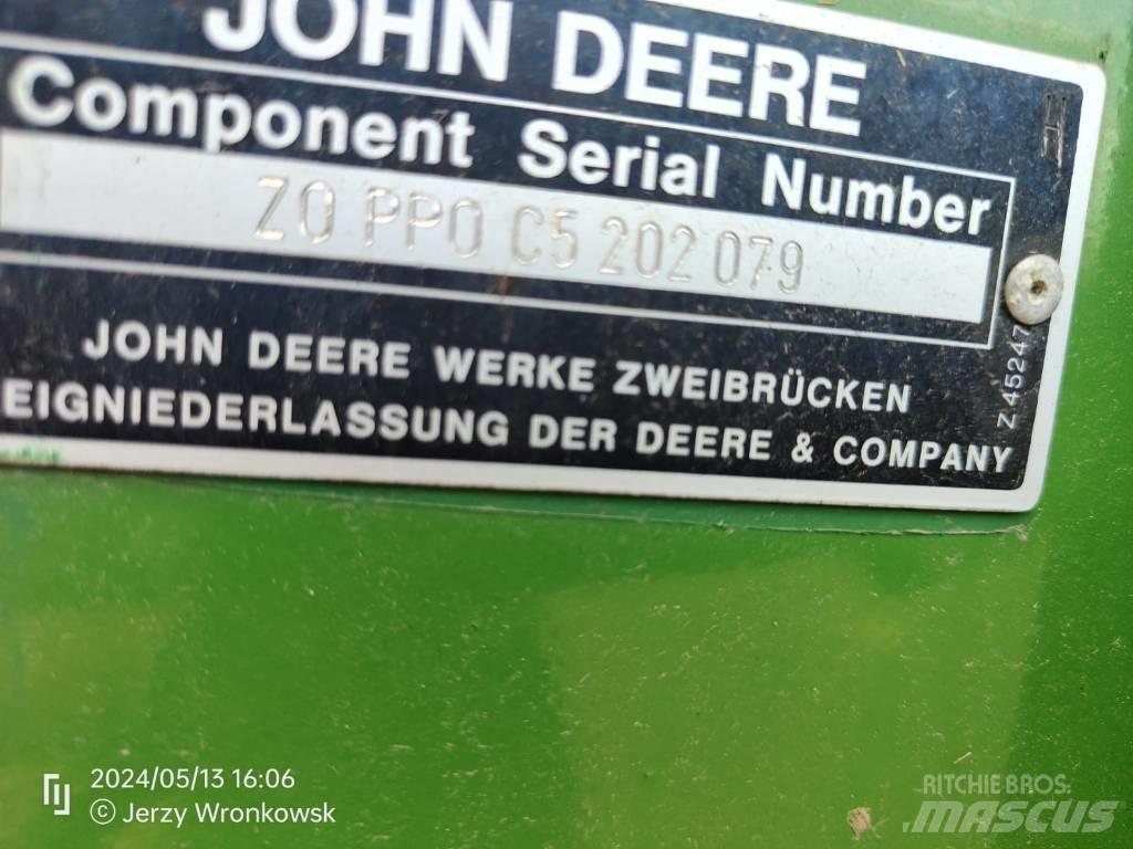 John Deere 1177 Combine de secerat