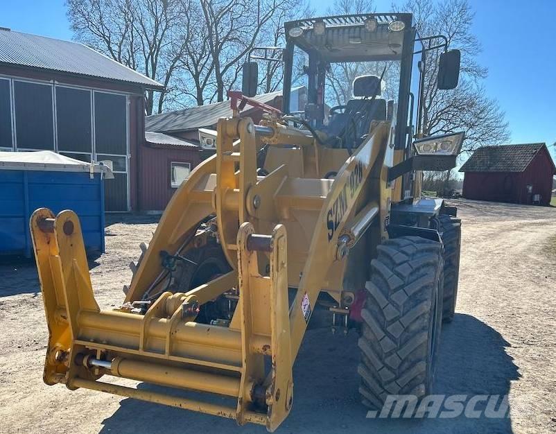  SZM 928 Incarcator pe pneuri