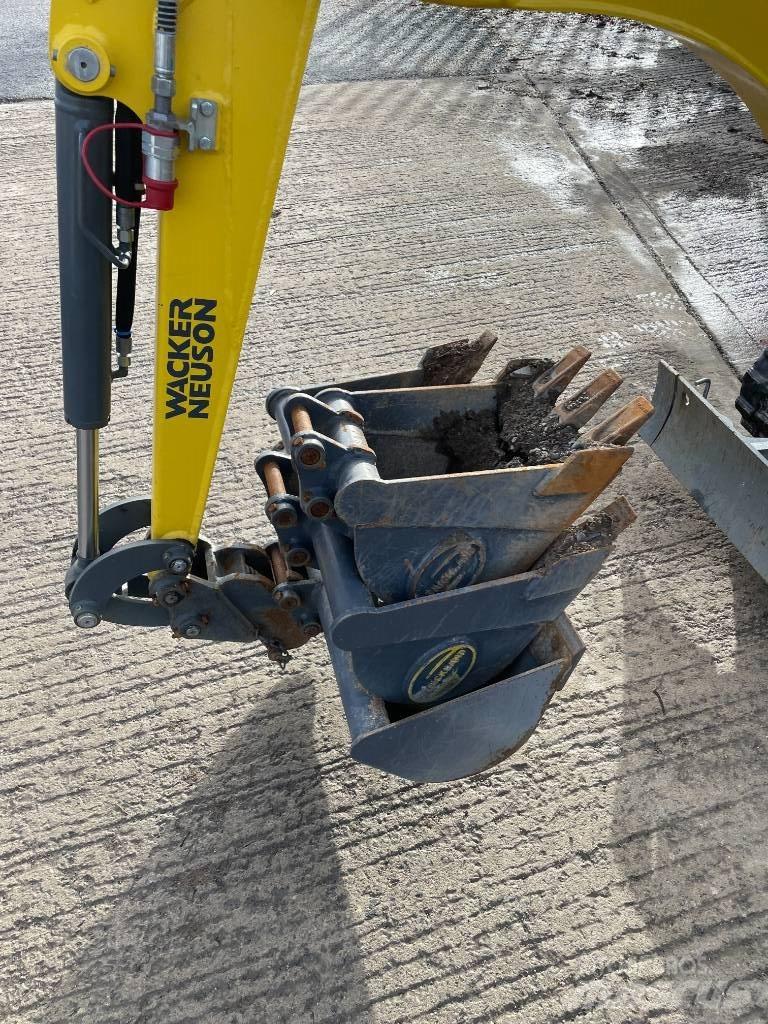 Wacker Neuson 803 Mini excavatoare < 7t
