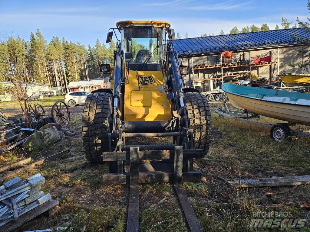 JCB 426 HT Incarcator pe pneuri