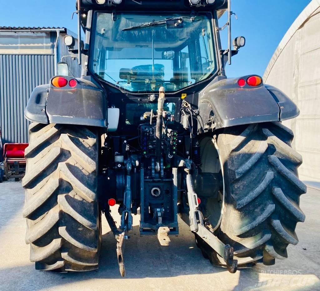 Valtra T 203 Tractoare