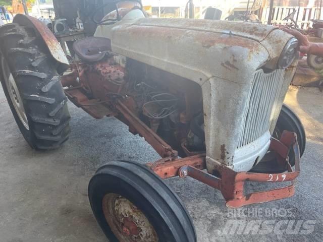Ford 800 Tractoare