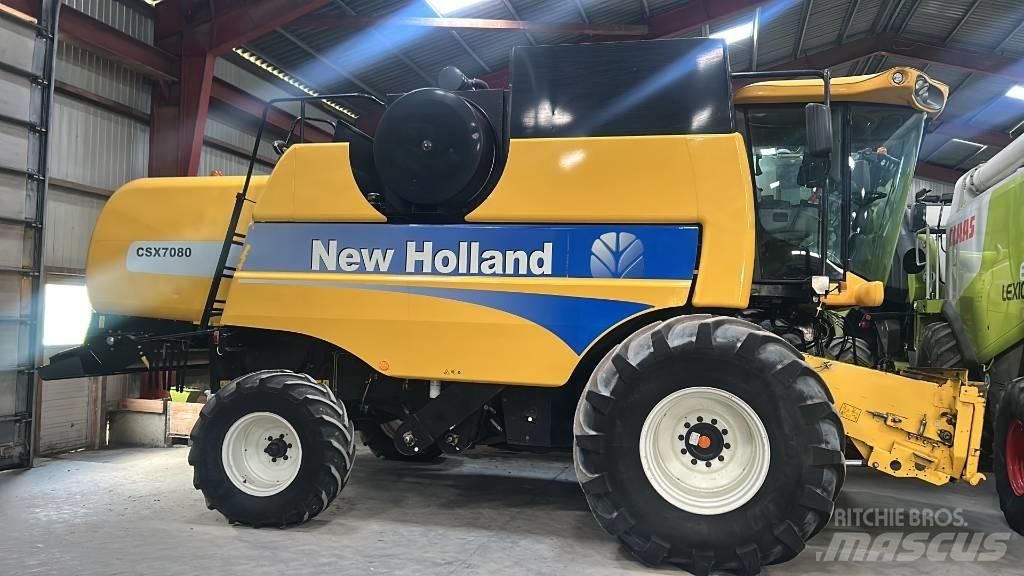 New Holland CSX 7080 Combine de secerat