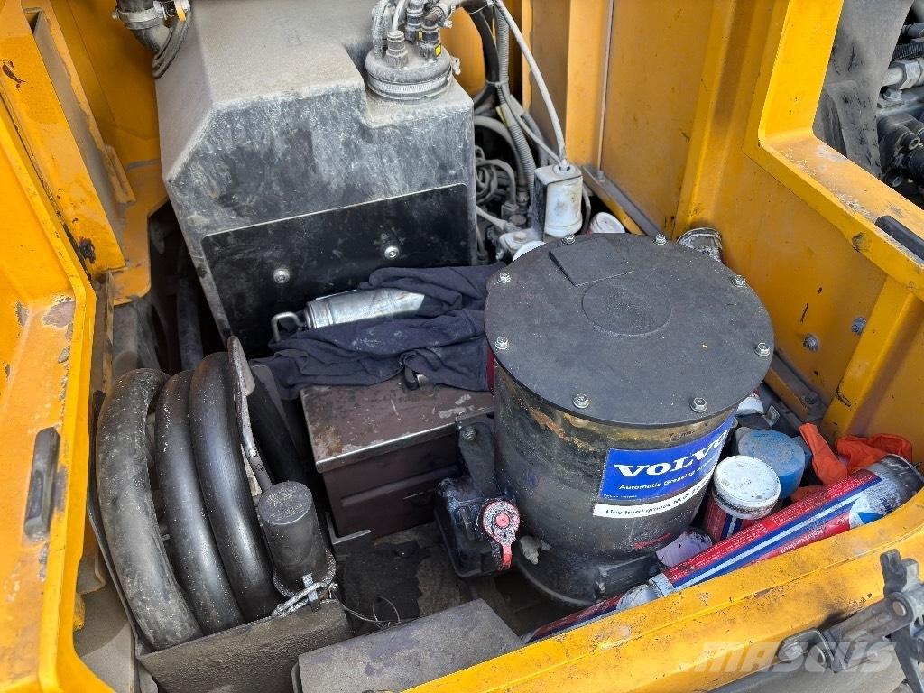 Volvo EC 380 EL Excavatoare pe șenile

