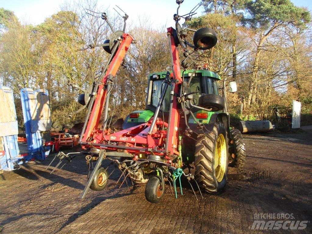 Kverneland Fanex 683 Greble