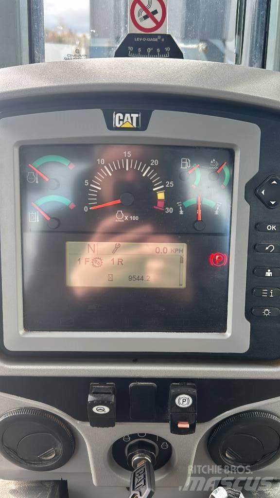 CAT 140 M Gredere