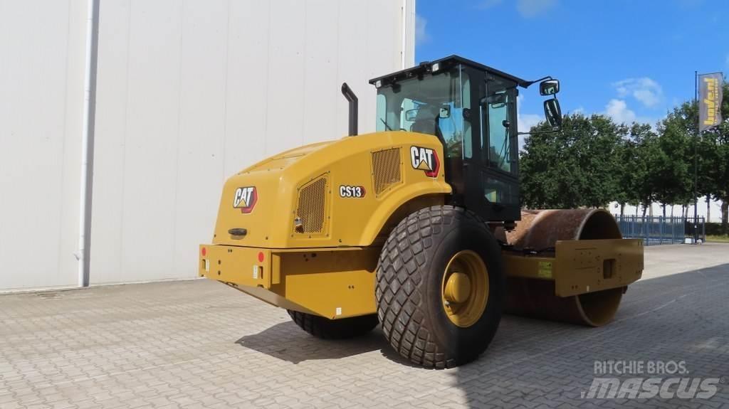 CAT CS13 Compactoare monocilindrice