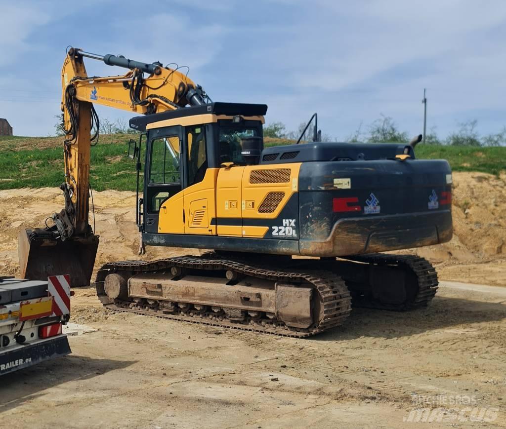 Hyundai HX 220 210 Excavatoare pe șenile

