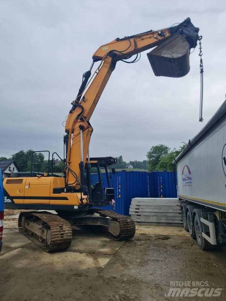 Hyundai HX 220 210 Excavatoare pe șenile
