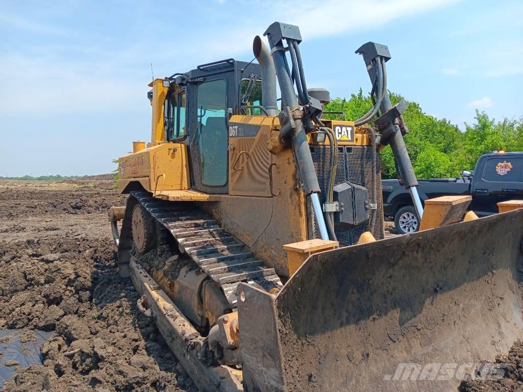 CAT D 6 T XL Buldozere pe senile