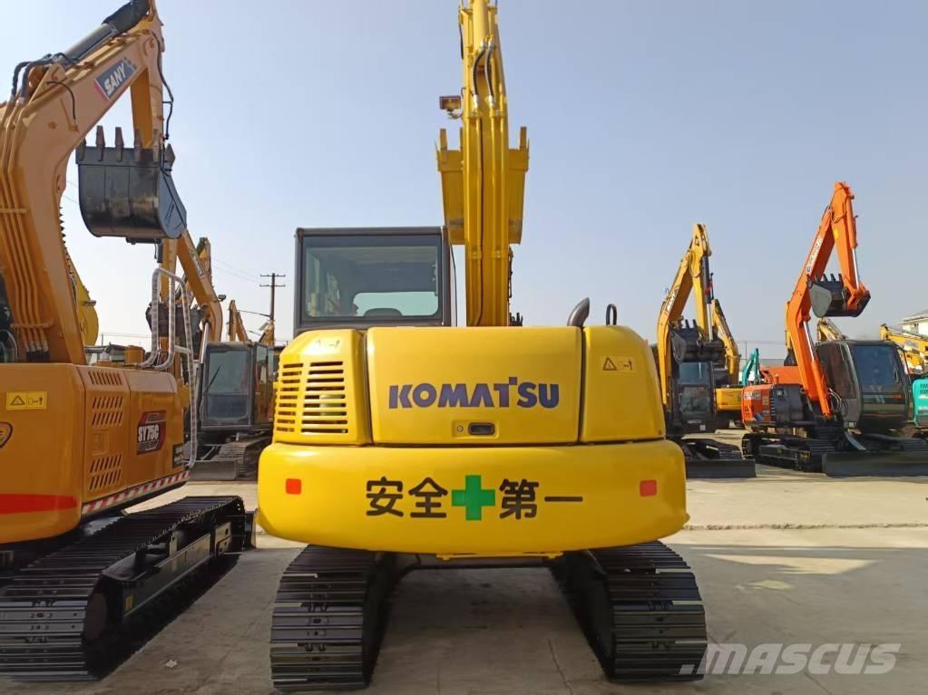 Komatsu PC 70-8 Excavatoare pe șenile
