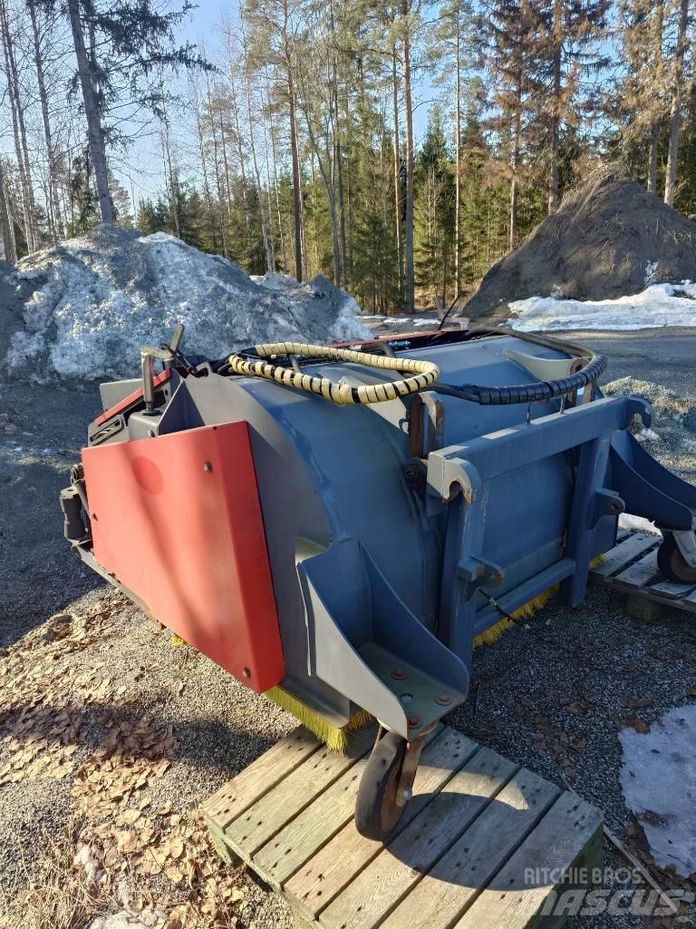 Lametal KH 1600 Alte masini pentru drum si zapada