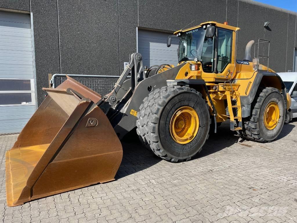 Volvo L220G Incarcator pe pneuri