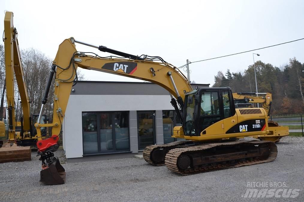 CAT 319 D L Excavatoare pe șenile

