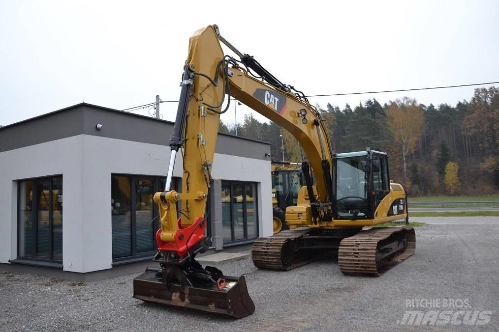 CAT 319 D L Excavatoare pe șenile
