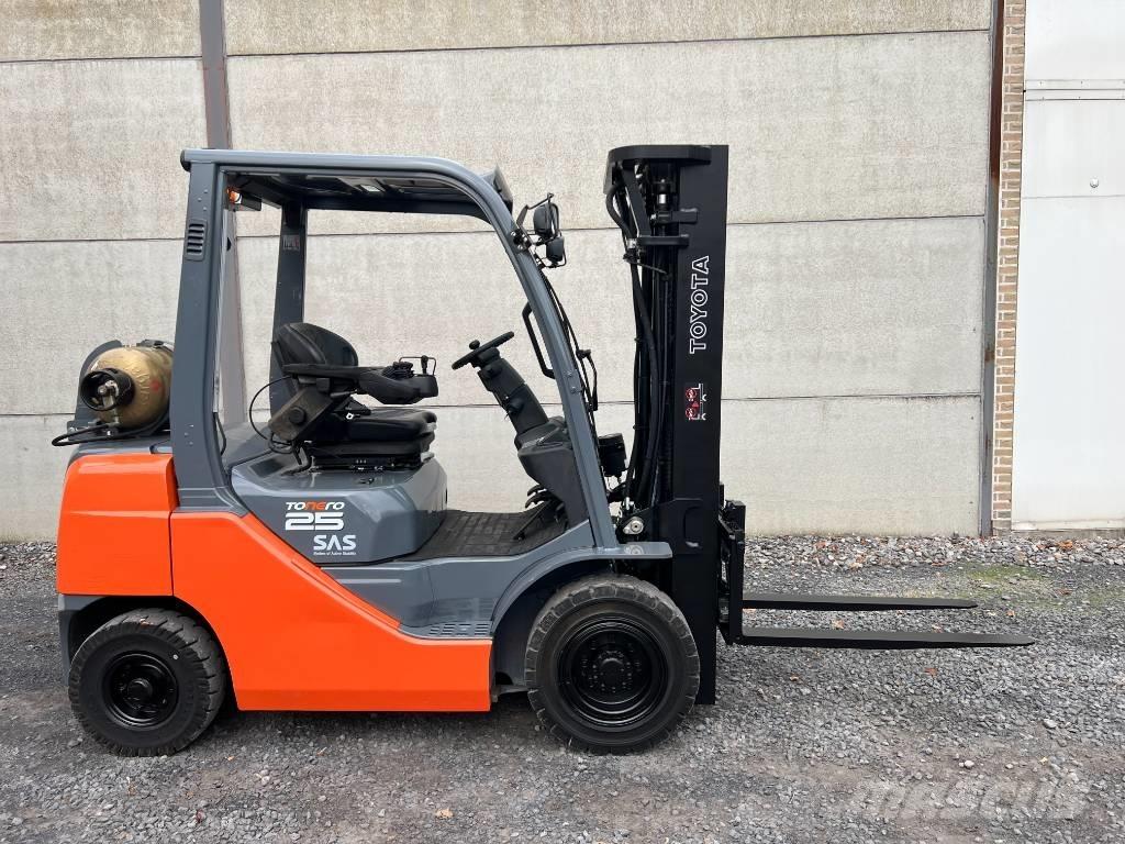 Toyota 02-8FGF25 Stivuitor GPL