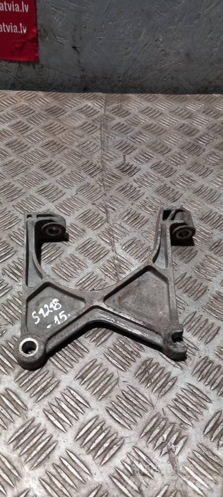 Scania R 440   1535119 Sasiuri si suspensii