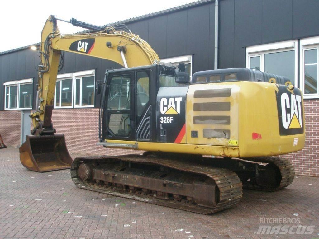 CAT 326FL Excavatoare pe șenile
