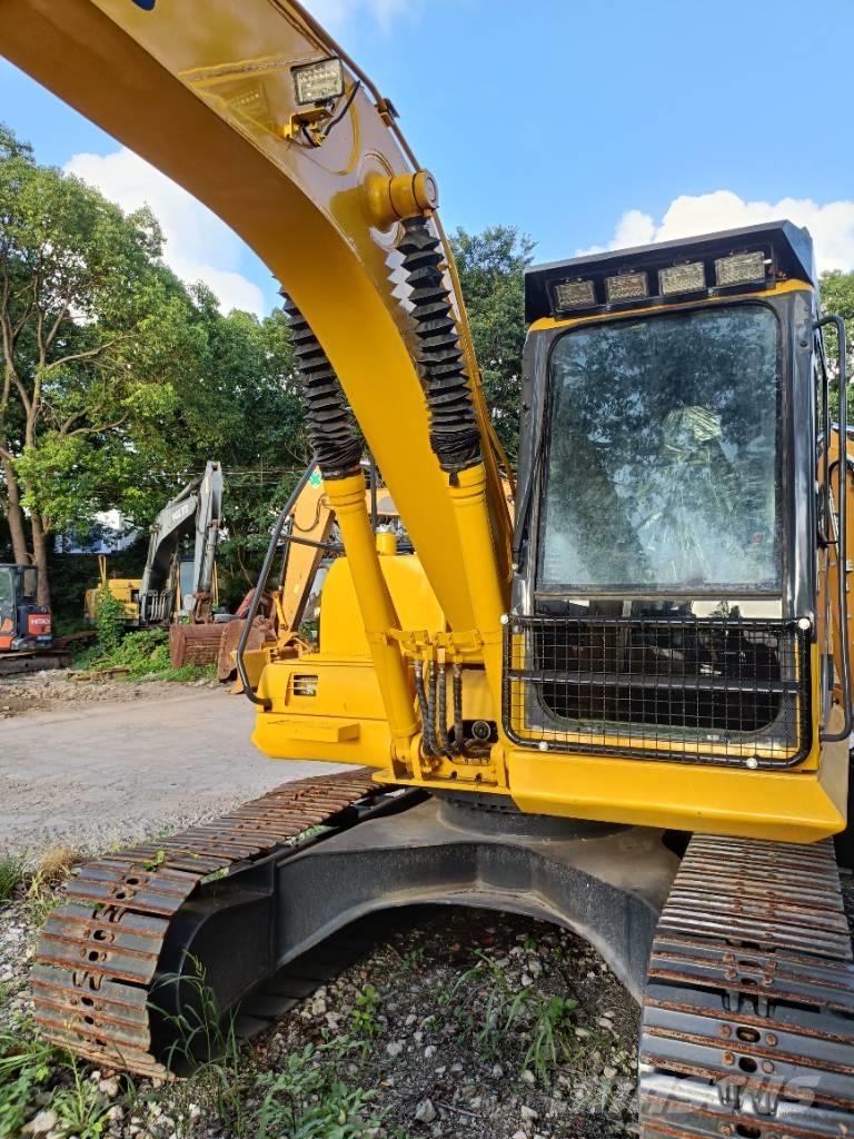 Komatsu PC 130-7 Excavatoare pe șenile
