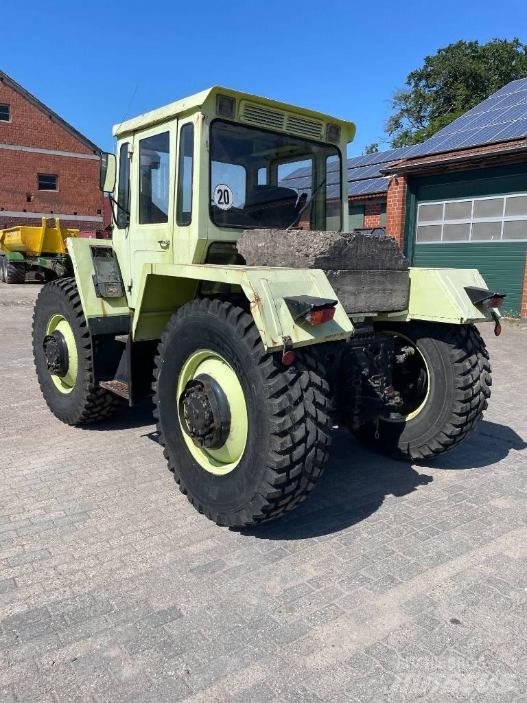 MB Trac 1300 Tractoare