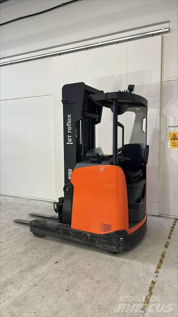 BT RR E 140 H Stivuitor cu catarg retractabil