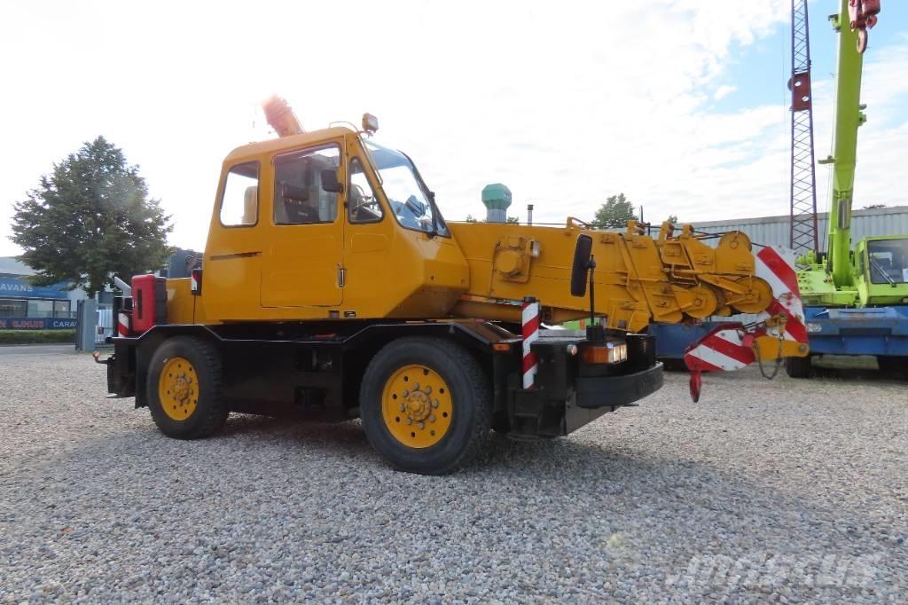 Kobelco RK 70 M2 Macara teren accidentat