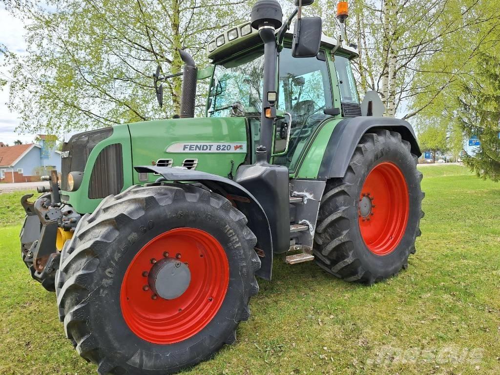 Fendt 820 Vario TMS Tractoare