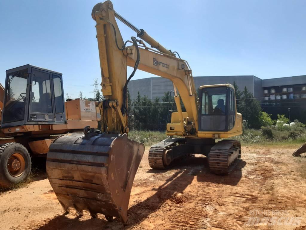 Komatsu PC200EN-6K Excavatoare pe șenile
