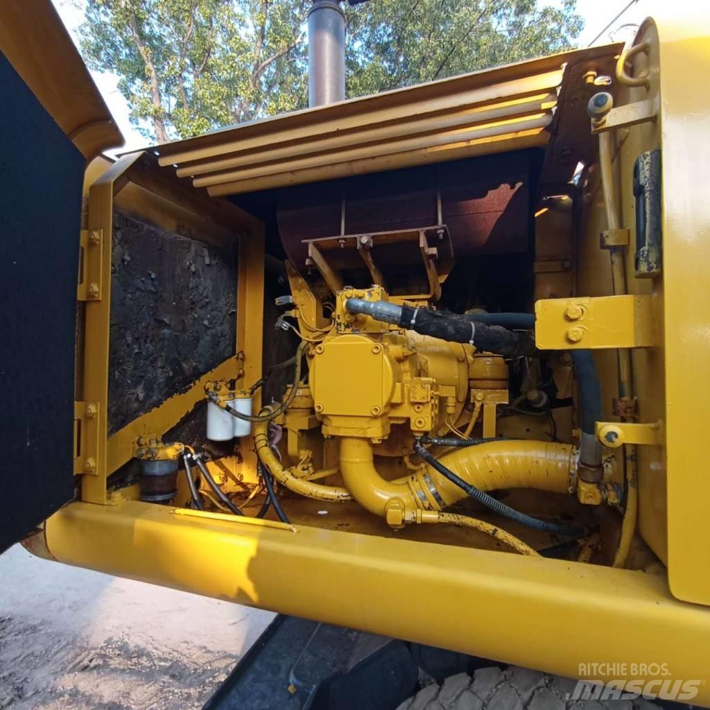 Komatsu PC150W-6 Excavatoare cu roti