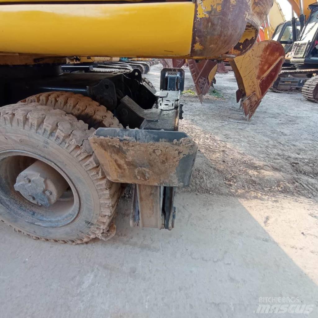 Komatsu PC150W-6 Excavatoare cu roti